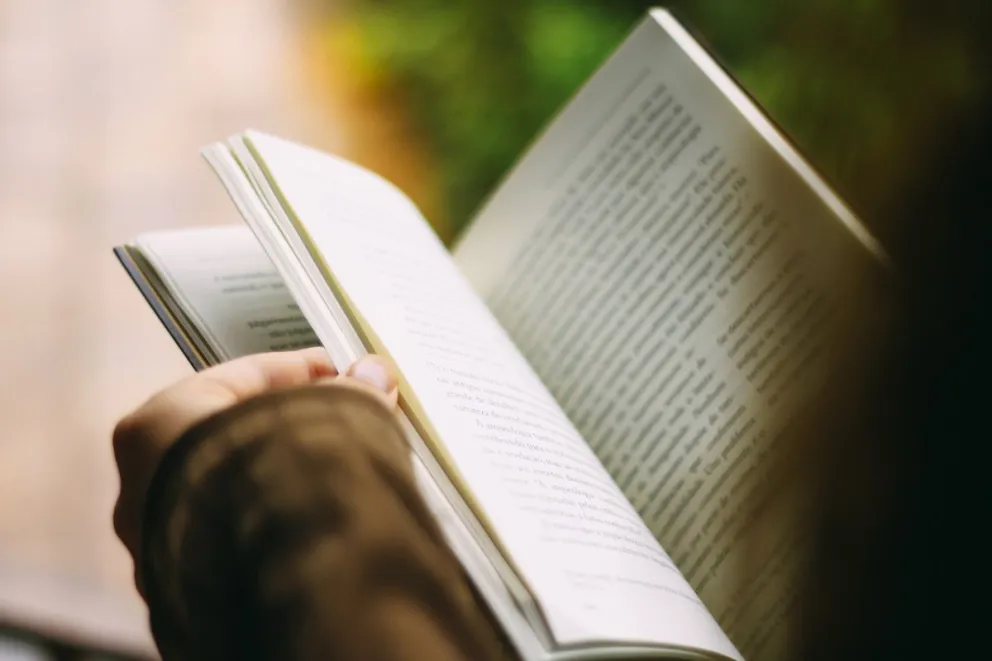 Segunda edición de "Estampa y Literal": traé tu lectura de verano y disfrutá de una noche distinta