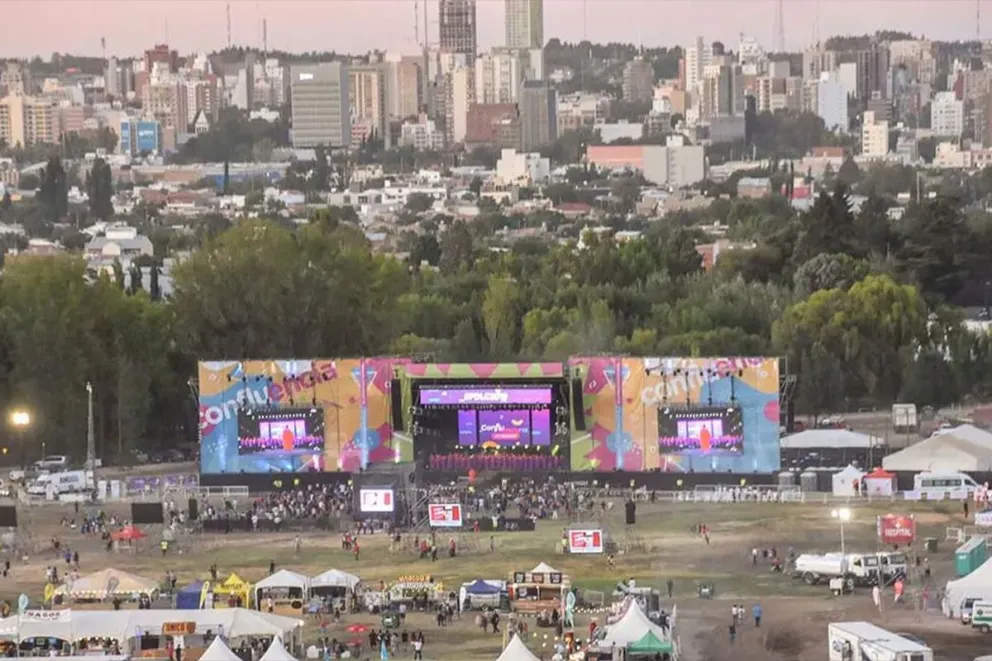 ¿Vas a la Fiesta de la Confluencia? Mirá la polémica que se armó por lo que podes llevar al predio y lo que no