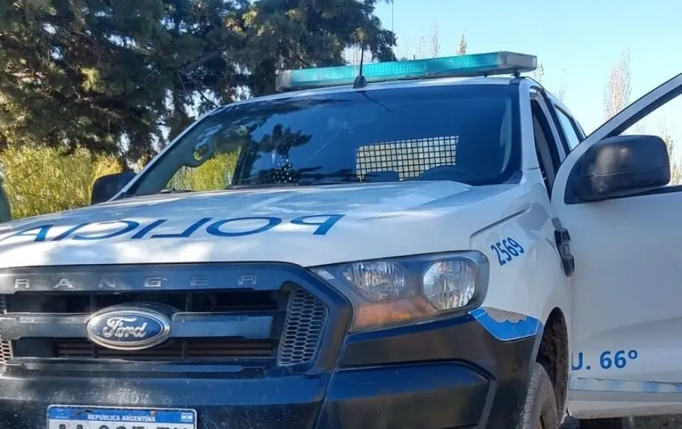 Intentó agredir a su pareja frente a dos policías y terminó detenido