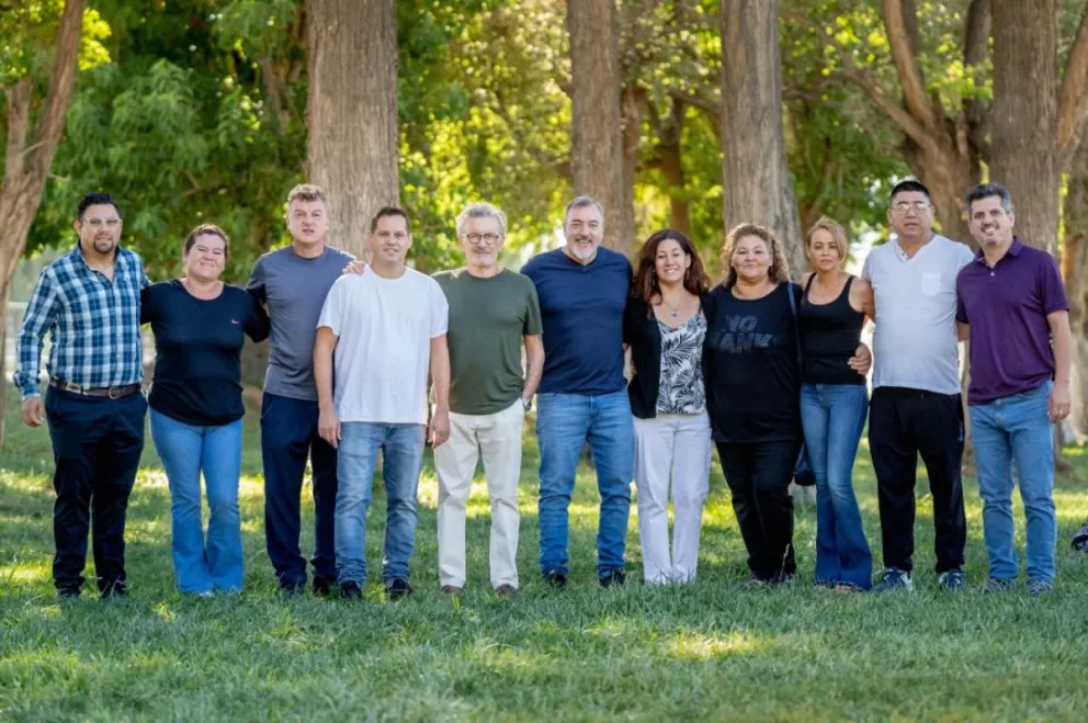 Unidad Popular inaugura local y presenta a sus candidatos a concejales