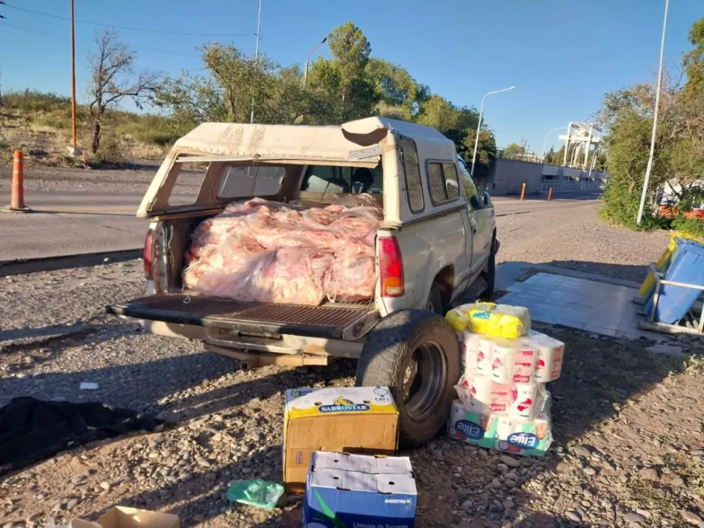 Evitaron la entrada a la región de 900 kg de carne transportada sin cadena de frío