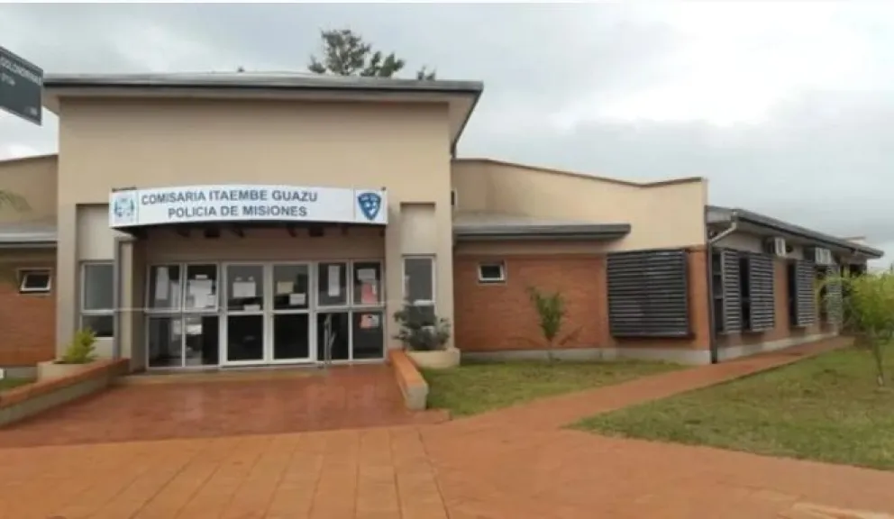 Horror: una mujer ingresó a la casa de su ex y le cortó la cara a la madre de él con un machete