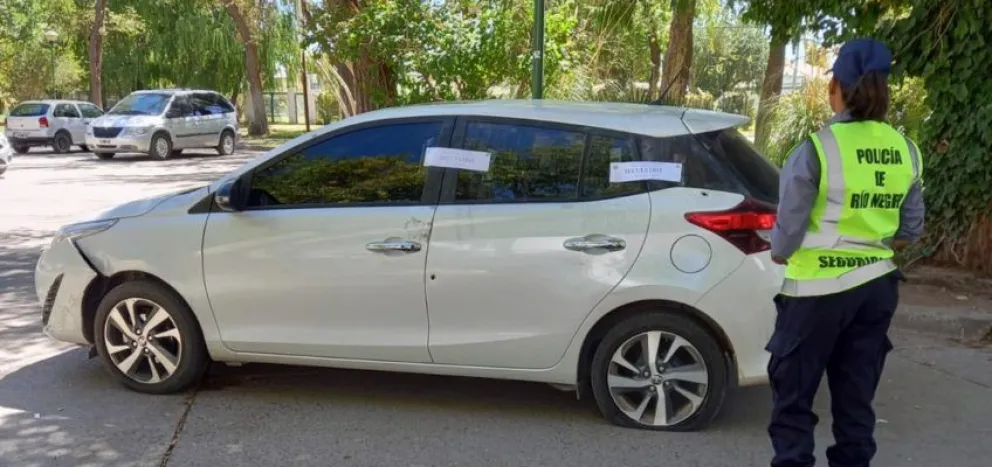 Tras una persecución policial, recuperan un auto robado y utilizado durante un delito
