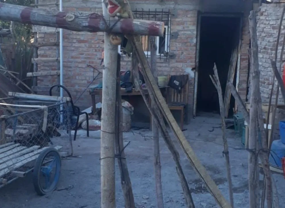 El cuerpo del hombre fallecido en un incendio fue trasladado a la morgue local