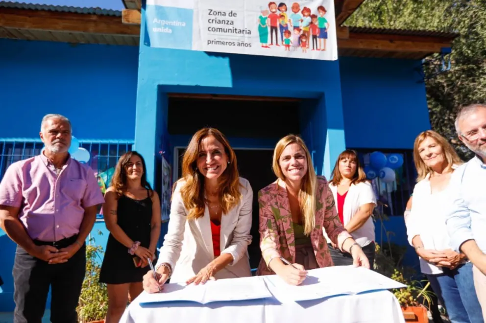 La ministra Tolosa Paz apoyó a Soria y destinó 23 millones de pesos a los CECIs y EPI