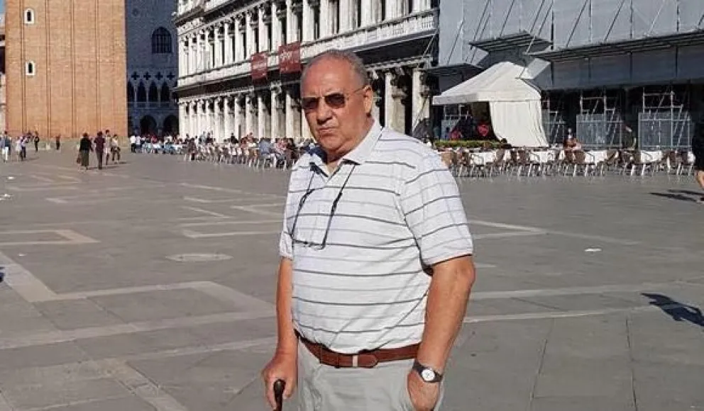 Gran gesto: un ex profesor de Roca da clases particulares a estudiantes de forma gratuita