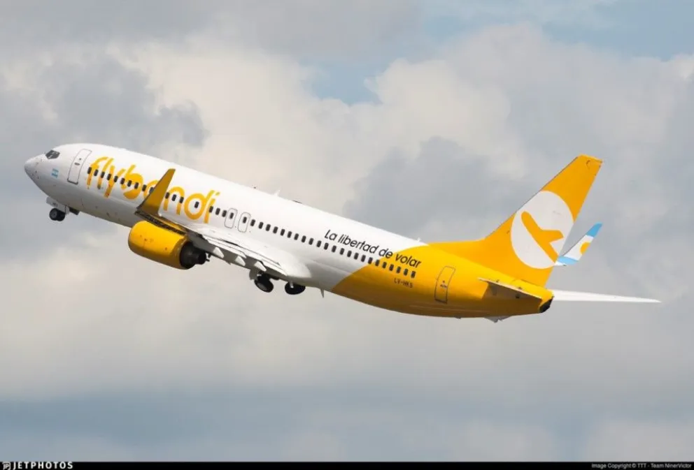 Susto en el aire: un avión tuvo que abortar el aterrizaje porque la pista estaba ocupada