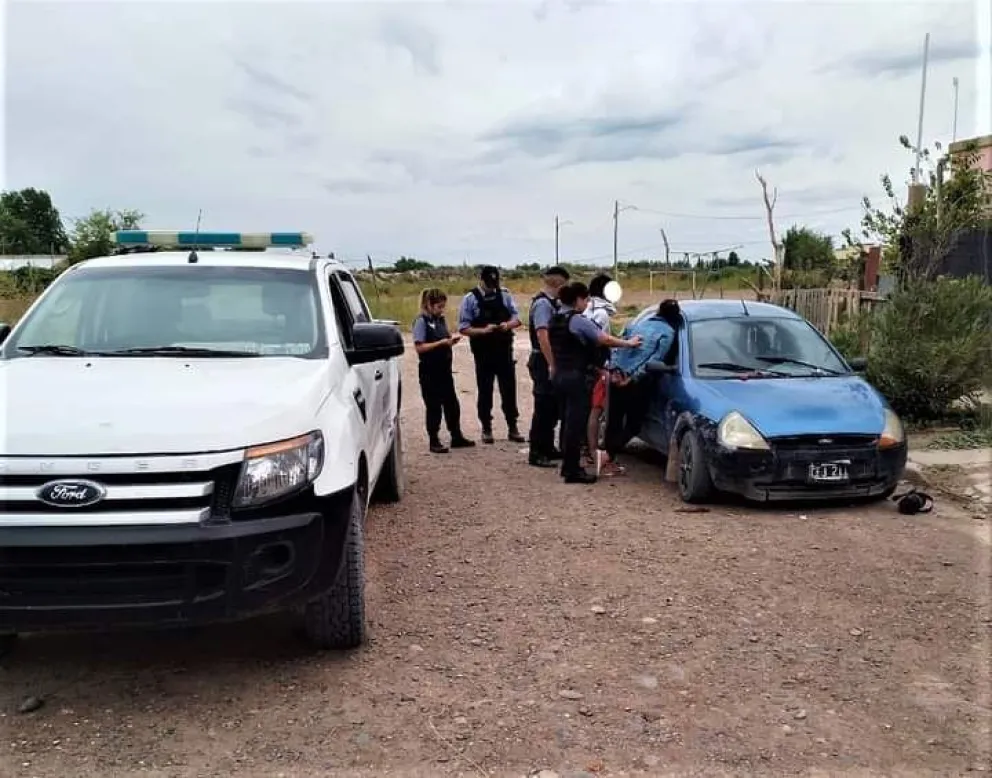 El Ford Ka que robaron en Roca fue recuperado en Allen 