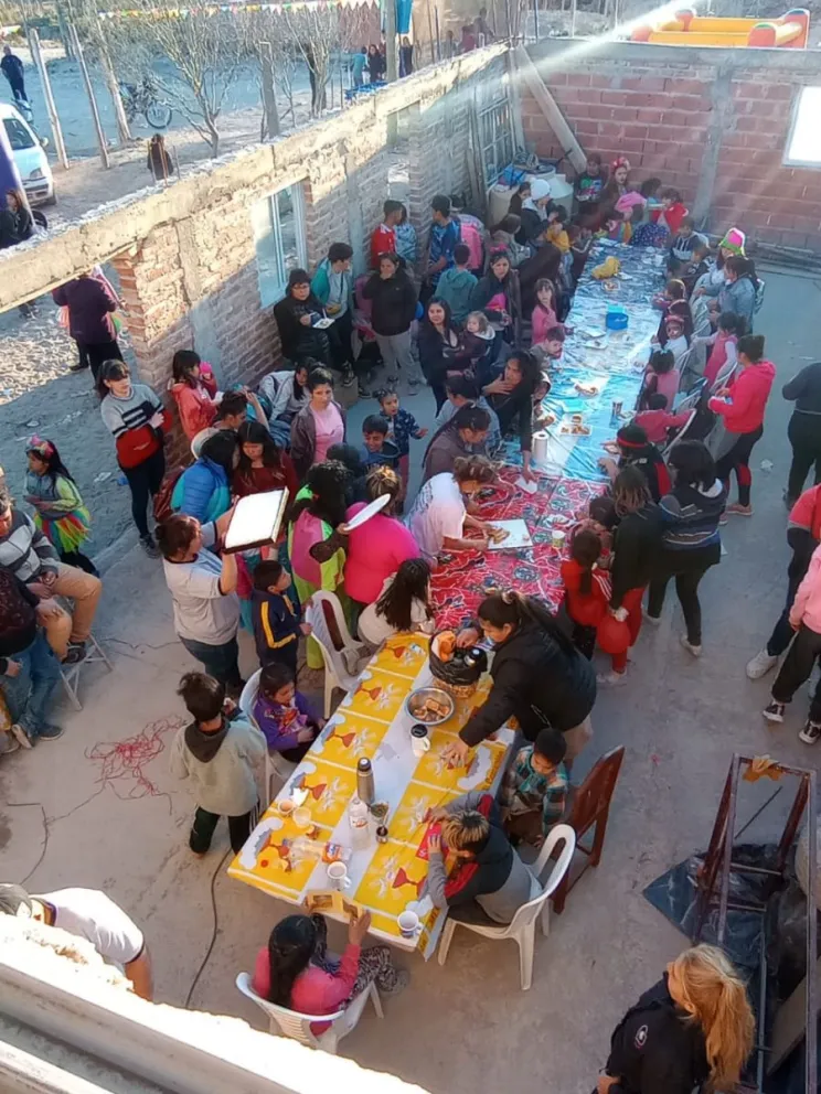 Solicitan un colchón para una madre que afronta el tratamiento de cáncer 