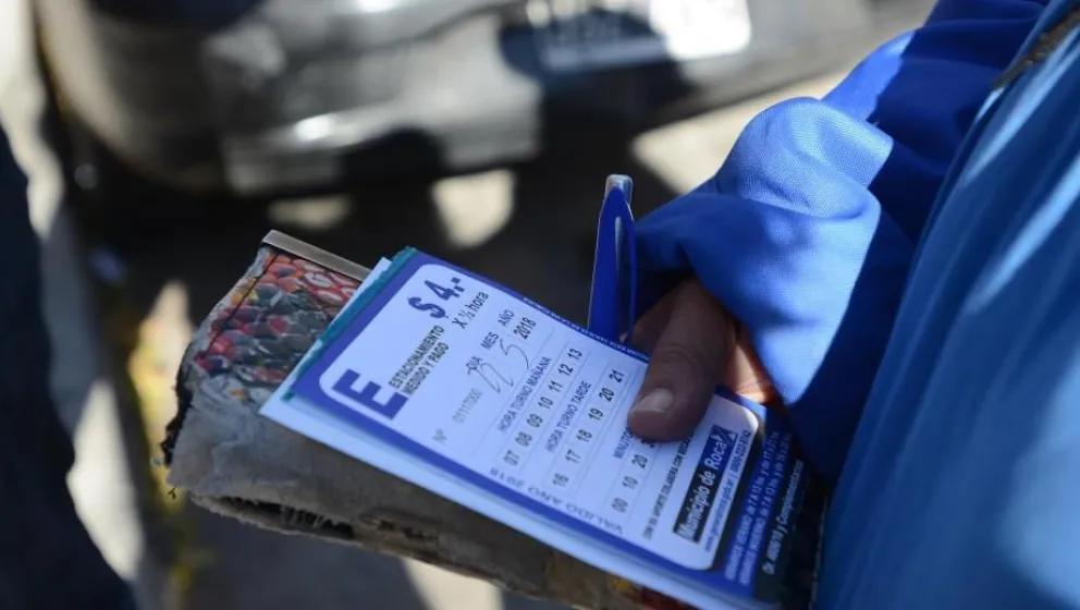 Ya está en vigencia la nueva tarifa del estacionamiento medido en Roca