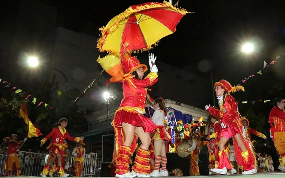¿Planes para este finde? Se vienen dos días a puro carnaval en Roca
