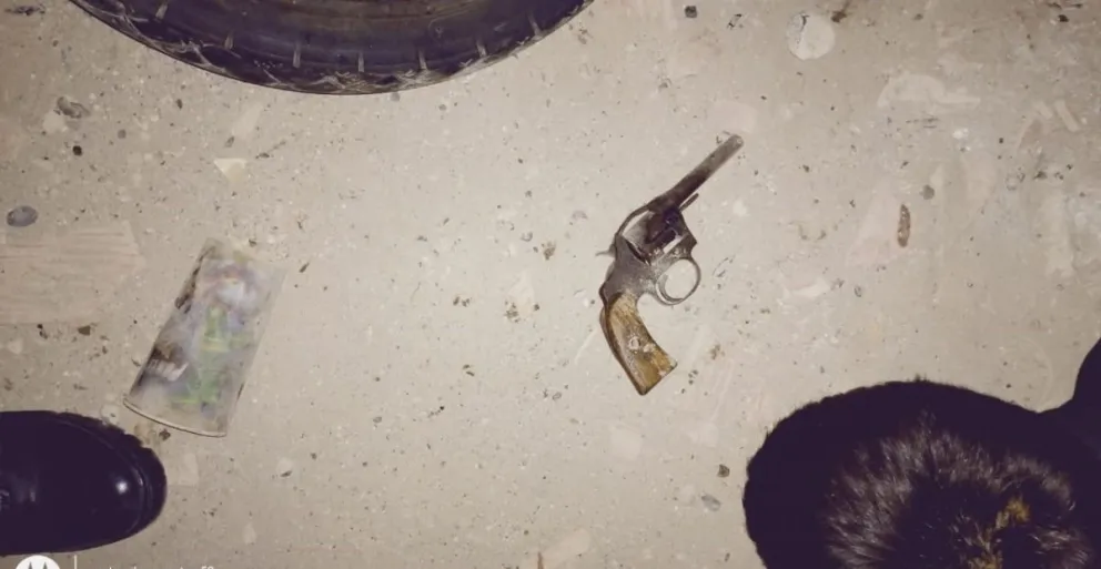 El servicio de prevención nocturno dejó un saldo de dos detenidos y varias armas incautadas 
