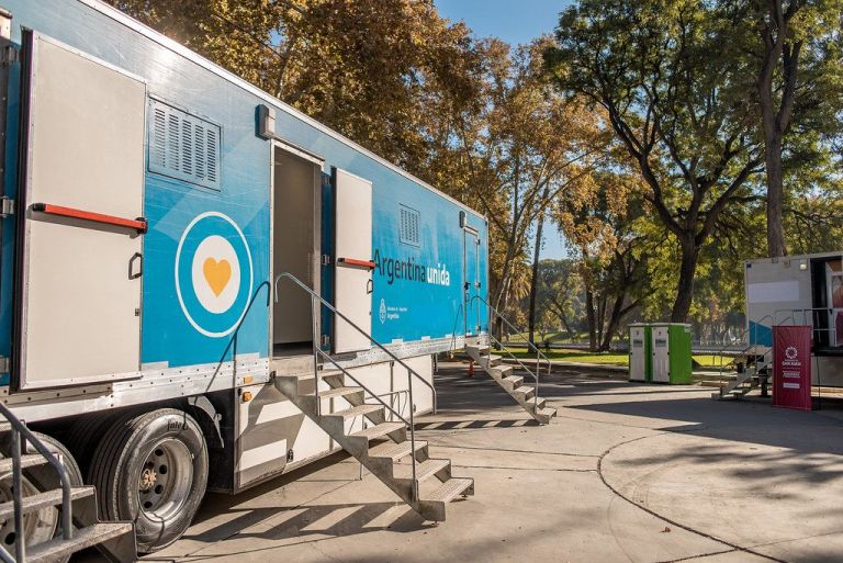 Instalaran en Roca dos trailers donde se dictarán talleres de prevención del delito y las violencias