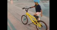 Fueron al SkatePark para robarle la bici a un nene 