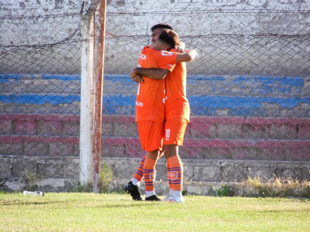 Deportivo Roca recibe a Villalonga por el Torneo Regional Amateur 
