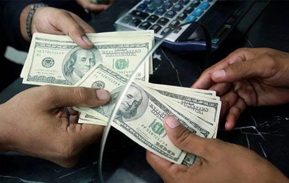 AFIP cobrará un impuesto a quienes hayan comprado dólares: los detalles  