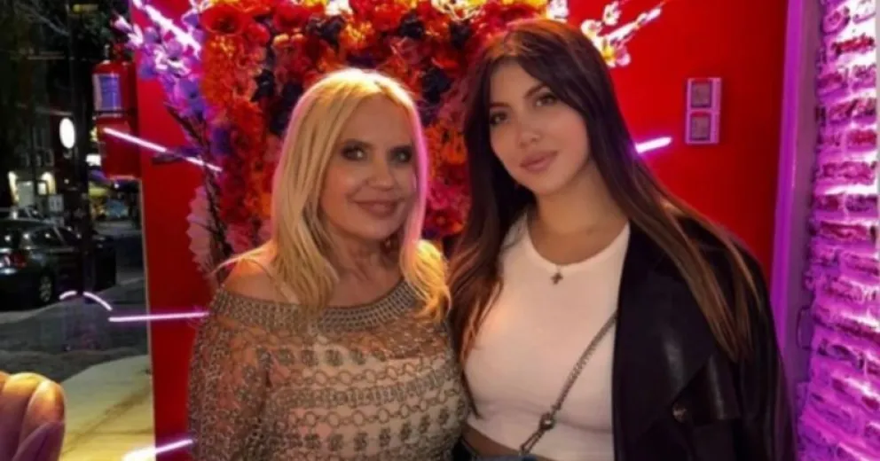 El blooper de Wanda Nara en el cumpleaños de Nora, su mamá