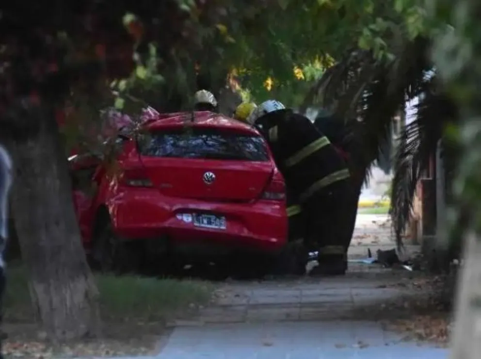 Un joven murió tras chocar contra un árbol sobre canalito 