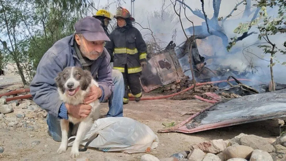 Desolador: un anciano perdió todo en un fuerte incendio en Barrio Nuevo