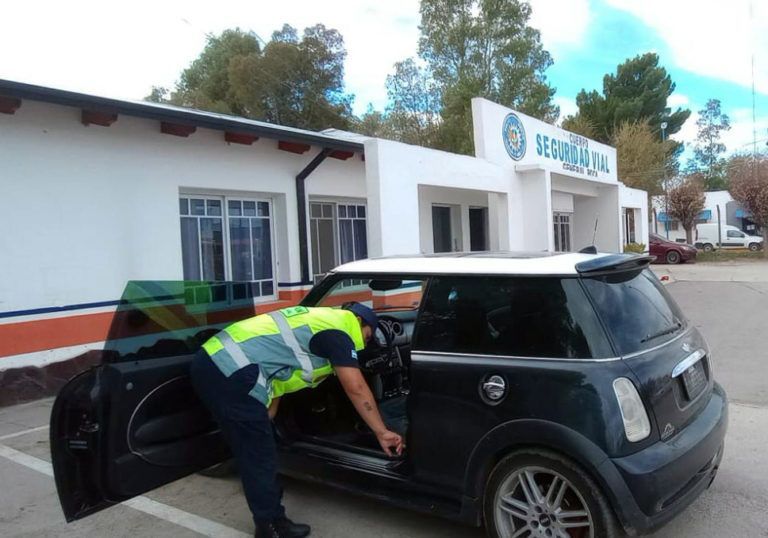 La Policía recuperó dos autos con pedido de secuestro en General Roca