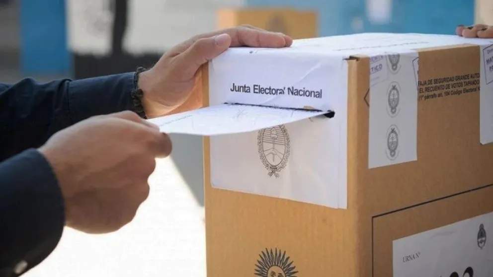 Repaso de las normativas para el domingo electoral y ¿Habrá colectivos gratis? 
