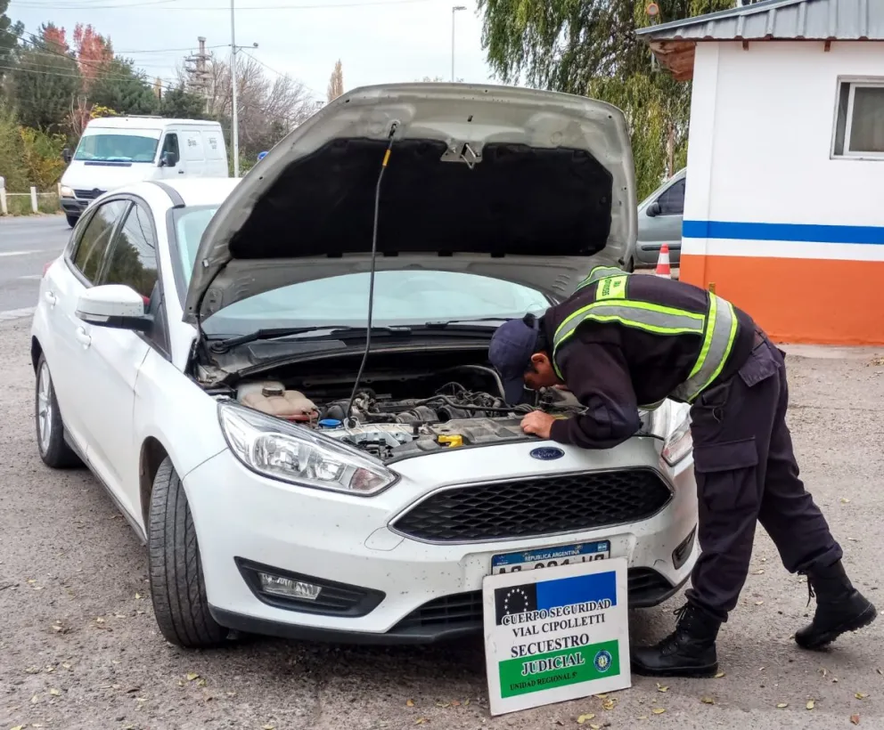La Seguridad Vial secuestró un “auto mellizo” que circulaba en la región
