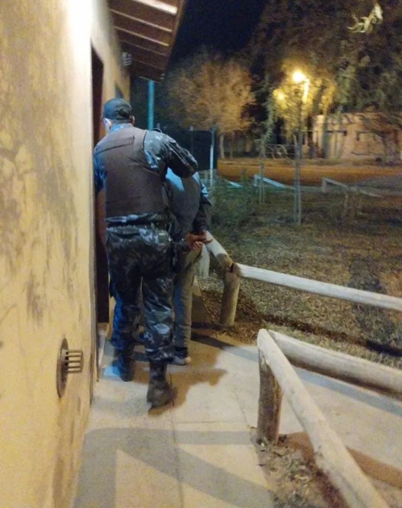 Prófugo detenido tras una intensa persecución en zonas rurales de Roca
