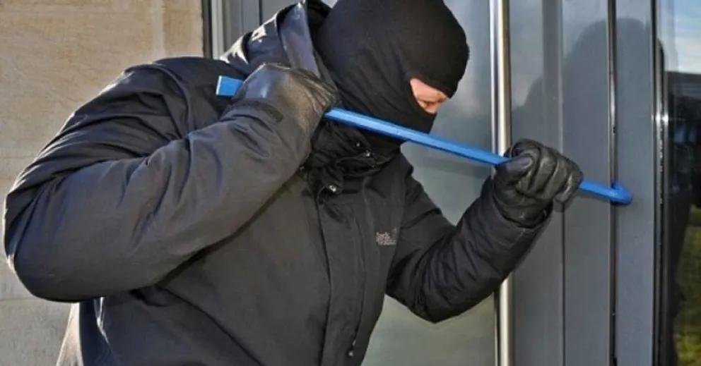 Violento robo en una vivienda: Hirieron al propietario y se llevaron dinero en efectivo