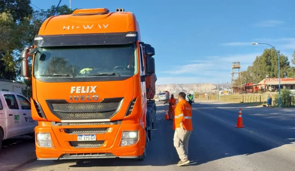 Vialidad comenzó con el operativo de control de cargas en la Ruta Provincial 6 