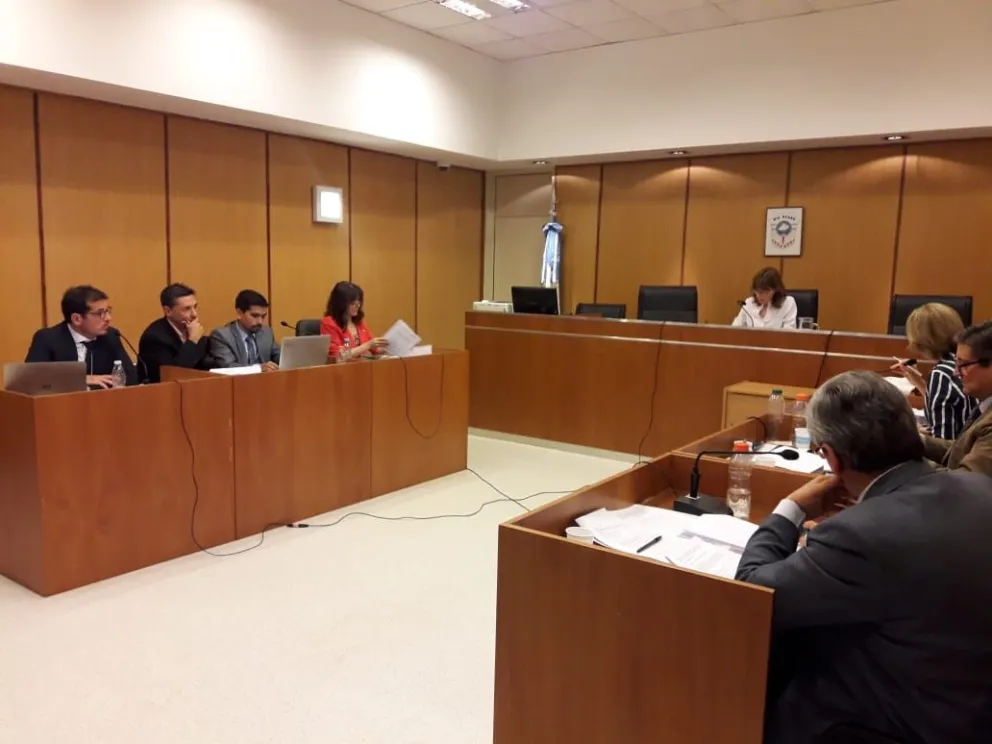 La fiscalía solicitó que sean declarados culpables los que estafaron al IPROSS 