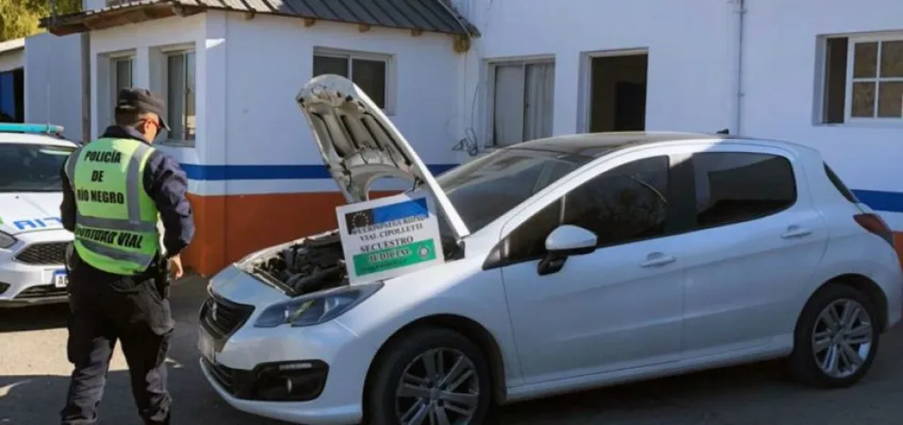 Manejaba un auto robado que era buscado en Buenos Aires 