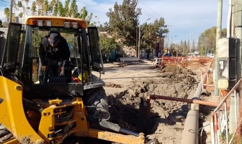 Avanzan los recambios de cañerías en las calles 9 de julio y Jujuy