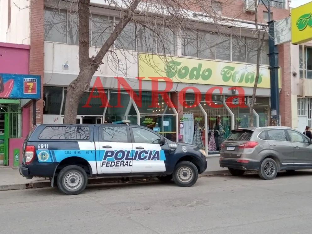 La Policía Federal allanó a una consultora del centro de Roca 