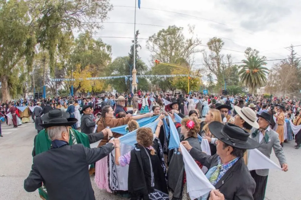Festejos por el 25 de Mayo: repasá todas las actividades que habrá en Roca