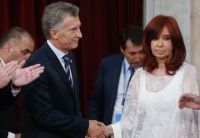Macri habló en Twitter sobre la deuda con el FMI mientras Cristina Kirchner hablaba en Plaza de Mayo