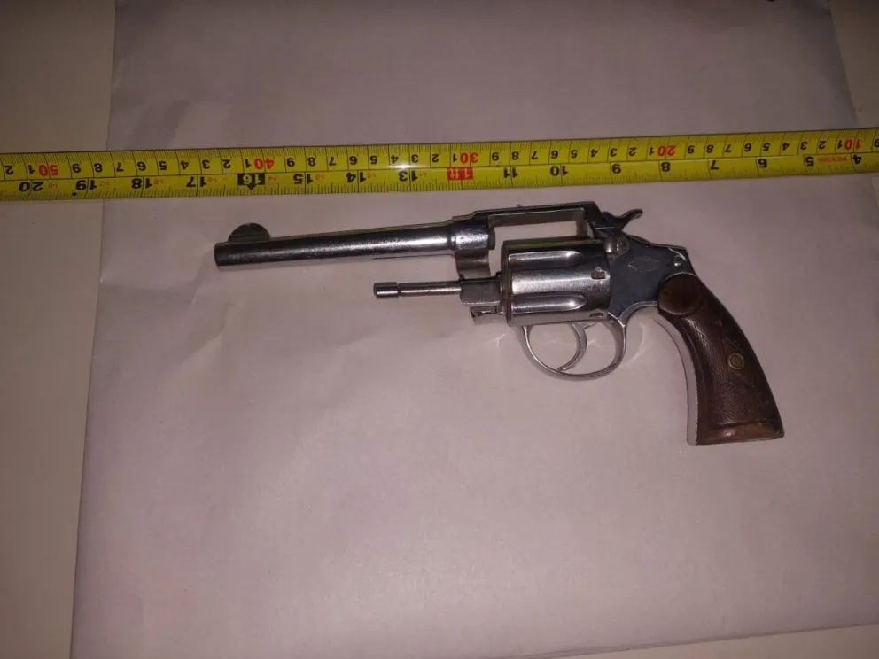 Demoraron a un hombre por llevar un arma de fuego sin declarar
