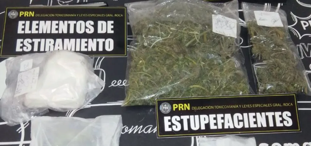 Atraparon a tres personas que comercializaban drogas por redes sociales y Telegram en Roca