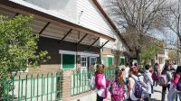 Robaron medio millón de pesos de un viaje de egresados y creen que fue el portero de la escuela