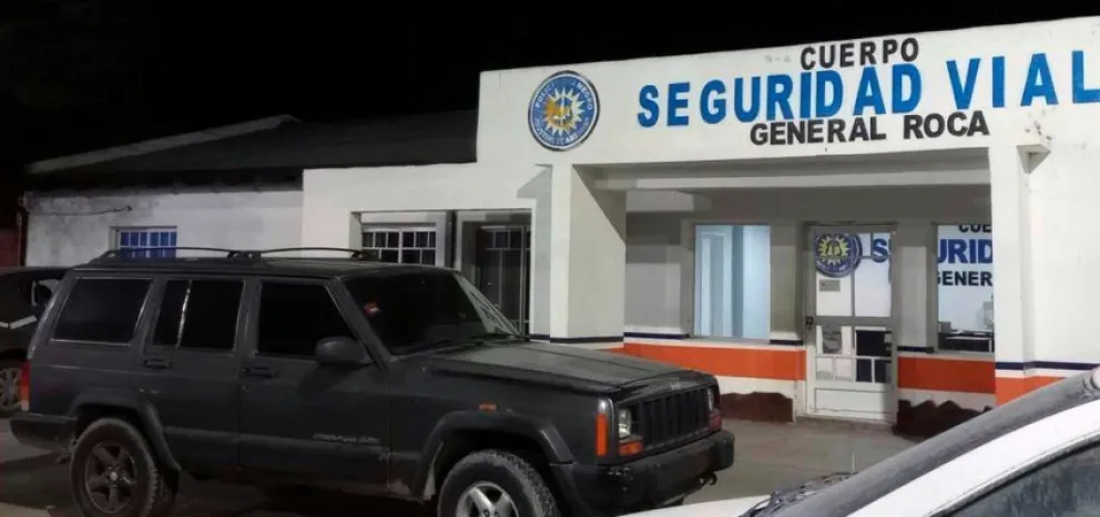 No pasó el control: iba en una camioneta con prohibición para circular y “flojita de papeles” 