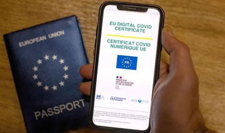 La OMS creará un pasaporte sanitario internacional para viajeros: cómo funcionará