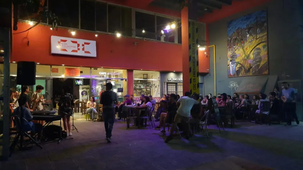 CDC festeja sus 52 años con descuentos para sus asociados en comercios de Roca