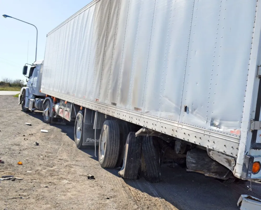 Un camionero roquense quedó envuelto en un trágico siniestro vial 
