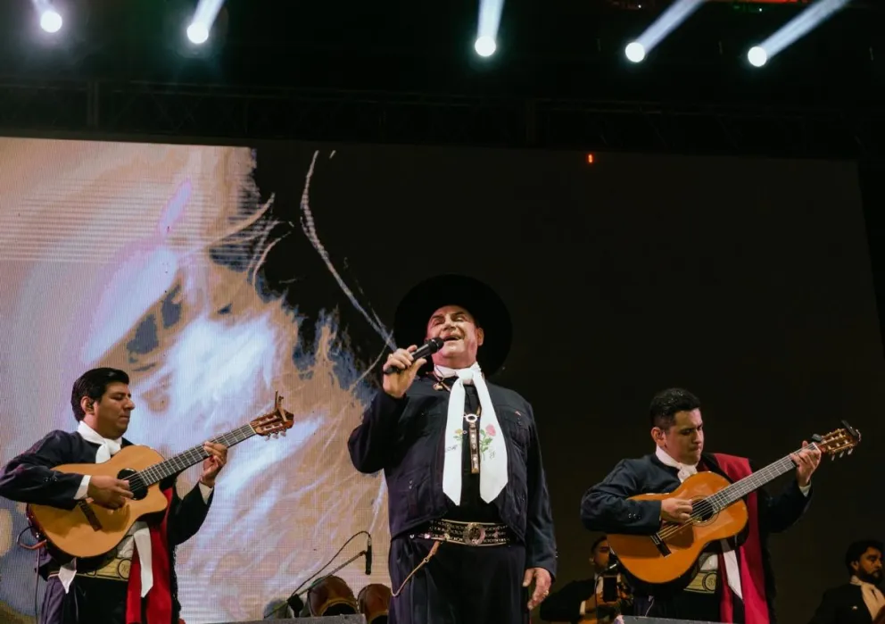 Sigue la polémica por las actitudes del “Chaqueño” en su presentación en la región