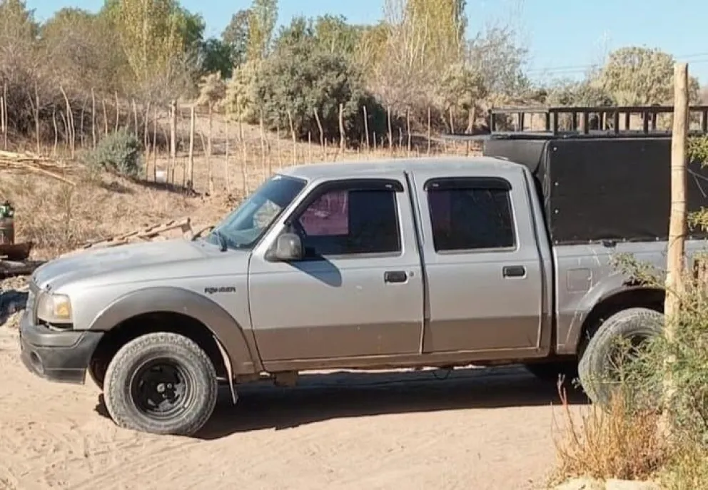 Le robaron la camioneta y pide ayuda para recuperarla 