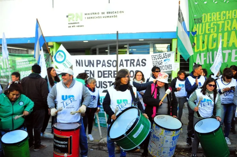 Hoy no hay clases y Unter lanzó un paro en solidaridad por los docentes de Jujuy