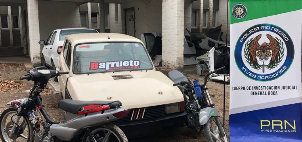 Secuestro de un auto y dos motos en Roca