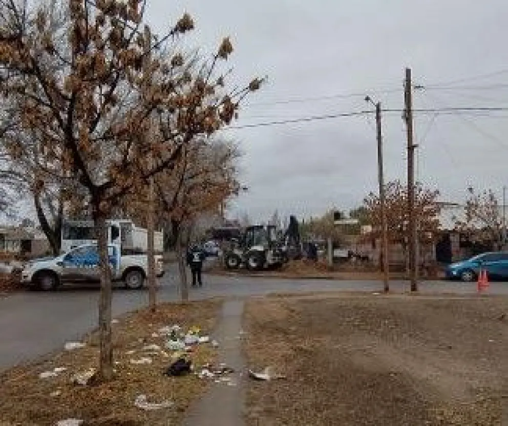 Denuncian al Municipio por lotear un espacio verde cuidado por los propios vecinos 
